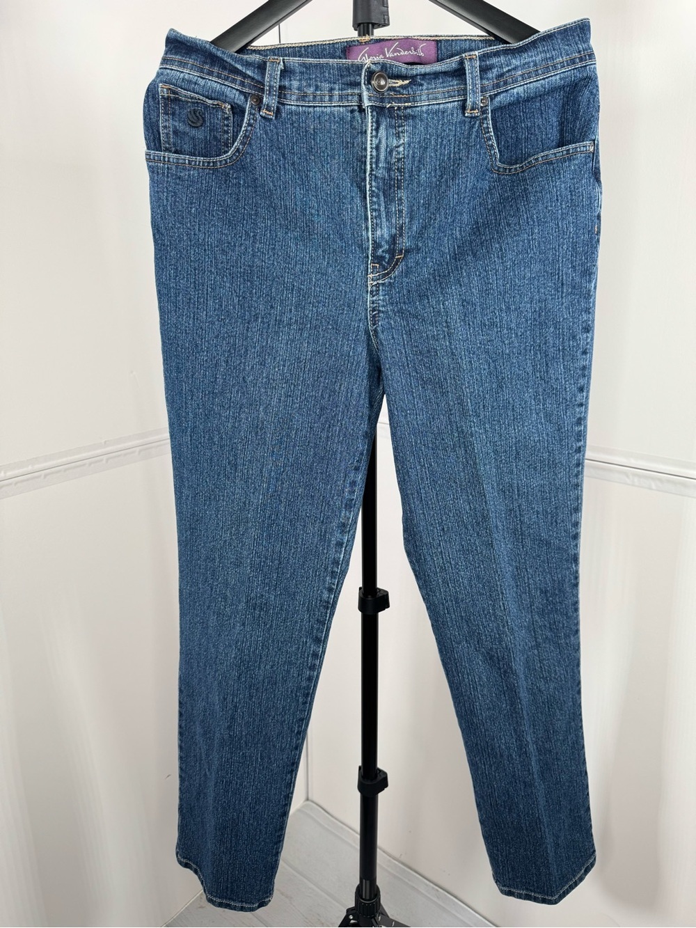 Gloria Vanderbilt Amanda Average Jeans Straight Leg Size 10